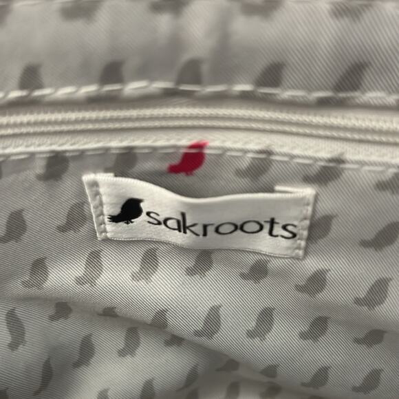 ✨Sold✨ Sakroots Signature Peace Print Fold Over Mini Bag in Spirit Desert - Picture 11 of 13